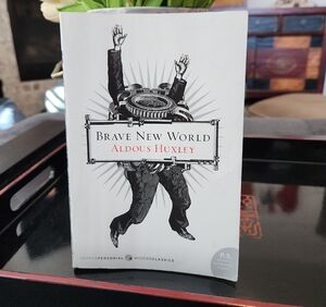 Brave New World by Aldous Huxley - White Cover Edition